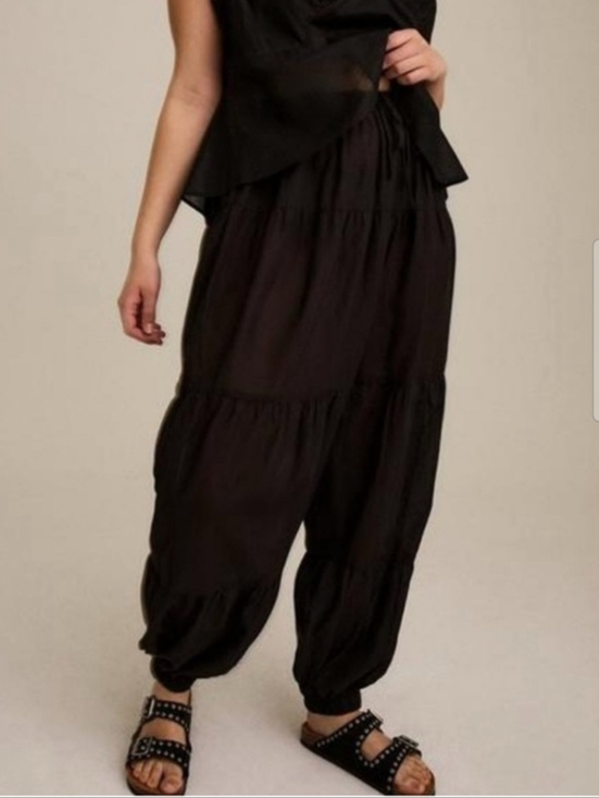 torrid Pants - Torrid-Festi Black Relaxed Balloon Pants